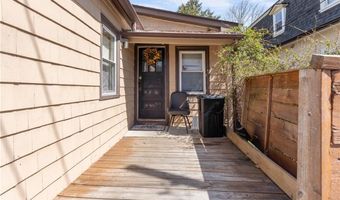 32 Union St, East Greenwich, RI 02818