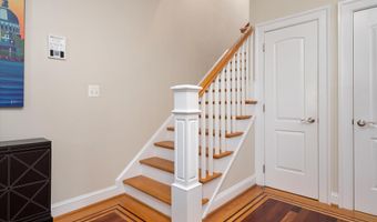 238 KING GEORGE St, Annapolis, MD 21401