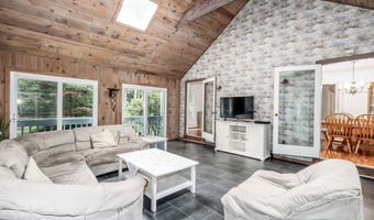 3 Deerfield Rd, Brookfield, CT 06804