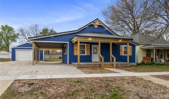 221 E 2nd Ave, Garnett, KS 66032