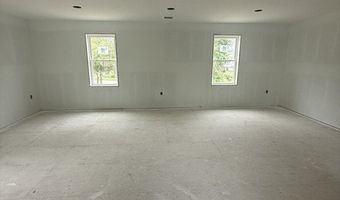661 Main St, Acushnet, MA 02743