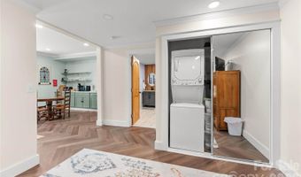 341 Pearson Dr, Asheville, NC 28801