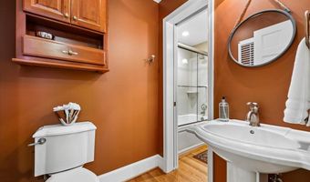 5735 BRADLEY Blvd, Bethesda, MD 20814