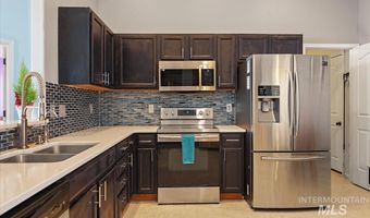 3819 Topeka Ave, Caldwell, ID 83605