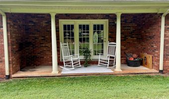 11 Thornberry Dr, Alexander, NC 28701