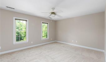 164 Fieldwood Dr, Advance, NC 27006