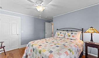237 Highland Ave, Warwick, RI 02886