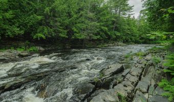 58 River Rd, Abbot, ME 04406