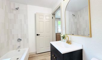 1730 N ONEIDA St, Appleton, WI 54911