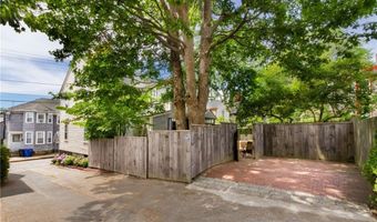 26 Thames St, Newport, RI 02840