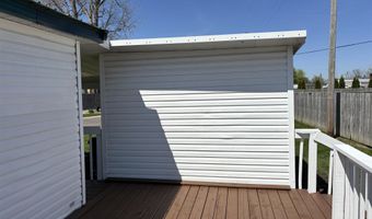 100 Red River Dr, Adrian, MI 49221