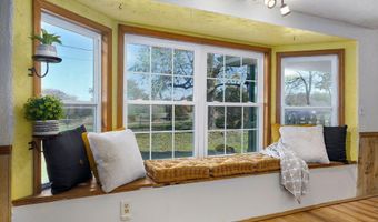 8065 N Farm Road 43, Ash Grove, MO 65604