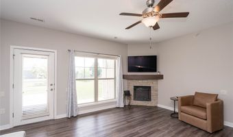 2503 NE Oak Dr 1, Ankeny, IA 50021