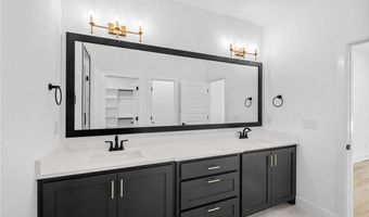 4 Argyll Cir, Bella Vista, AR 72715