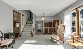 147 Sagewood Ter, Amherst, NY 14221