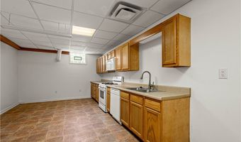 185 Dutch Glory Rd, Amity, PA 15311