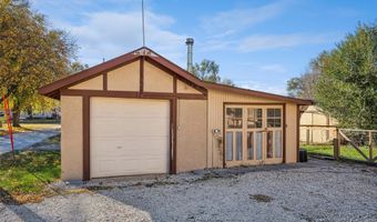 1701 Main St, Adel, IA 50003