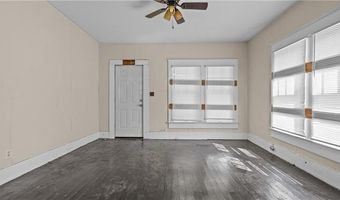 2242 NOBLE St, Alexandria, LA 71301