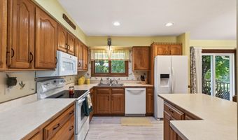 1094 Lowell Dr, Apple Valley, MN 55124