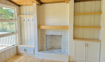 72 Overlea Rd, North Smithfield, RI 02896