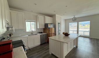 20843 Waalew Rd, Apple Valley, CA 92307