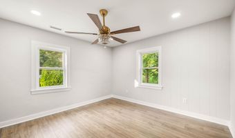 8255 MERTZTOWN Rd, Alburtis, PA 18011