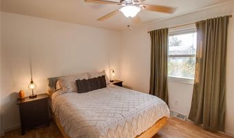 2401 Crislisa Dr, Alton, IL 62002