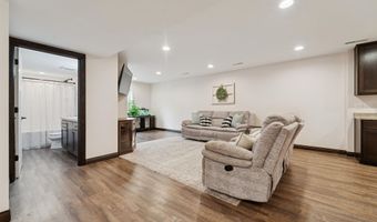 2398 W BARLEY Way, Appleton, WI 54913