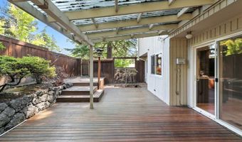15025 NW Oak Hills Dr, Beaverton, OR 97006