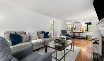 13 Birchwood Cir, Bedford, NH 03110