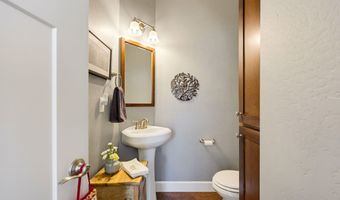 955 Overlook Dr, Ashland, OR 97520