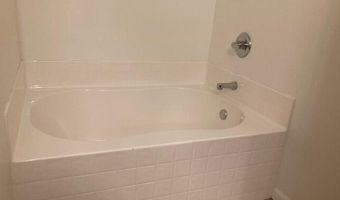229 Scio Village Ct 211, Ann Arbor, MI 48103