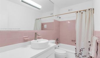 1101 98th St 5, Bay Harbor Islands, FL 33154