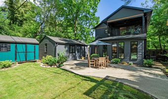 820 Barton Dr, Ann Arbor, MI 48105