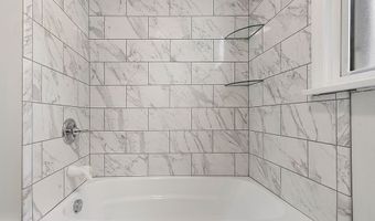 534 Pine St, Ambridge, PA 15003