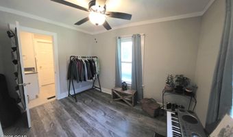 2002 Chouteau Ave, Baxter Springs, KS 66713