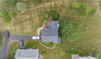 510 Corey Ln, Middletown, RI 02842