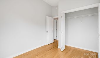 110 Lager Ln, Asheville, NC 28806
