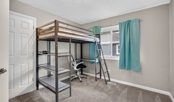 2100 Searle St, Des Moines, IA 50317