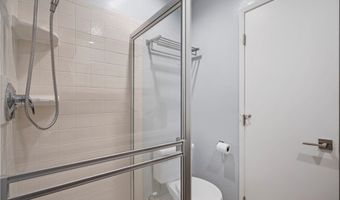 5414 Newcastle Ave 66, Encino, CA 91316