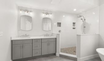 15 Parsons Way, Avon, CT 06001