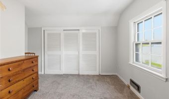 81 Sprague Ave, East Providence, RI 02915