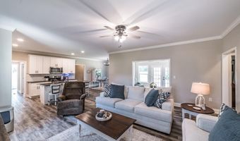 619 Crestman Dr, Arab, AL 35016
