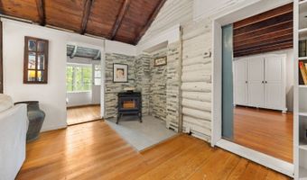 88 Lakeside Dr, Alloway, NJ 07461
