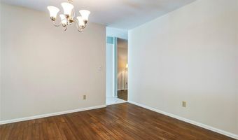 501 Clayworth Dr, Ballwin, MO 63011