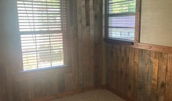 119 Pine St, Badin, NC 28009