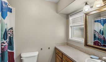 3840 Summerwood Ln, Ammon, ID 83406