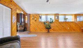 1 Pinehurst Rd, East Providence, RI 02915