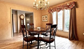 408 Duryea Dr, Auburn, IN 46706