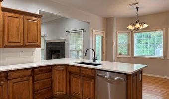 1 Elder Ln, Bella Vista, AR 72714